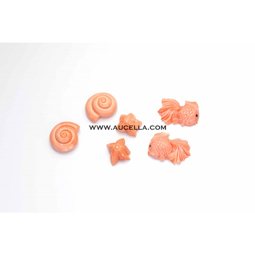 Carved animals in momo coral