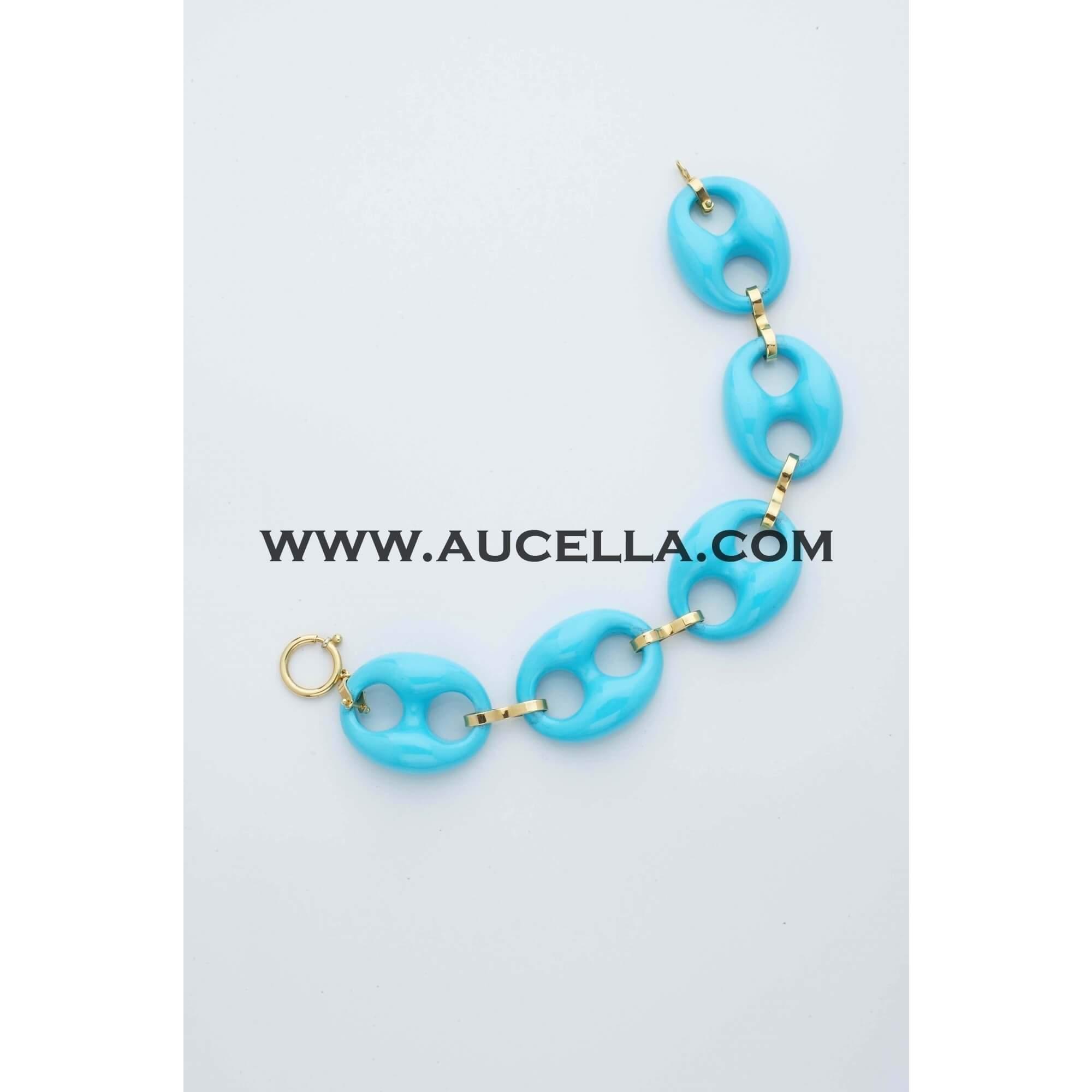 Bracelet with natural turquoise set in gold 