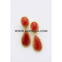 Earrings with red coral set in gold 