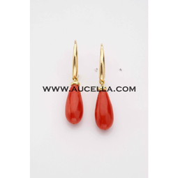 Coral drop set in yellow gold 