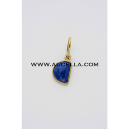 Pendant set in gold with natural lapis